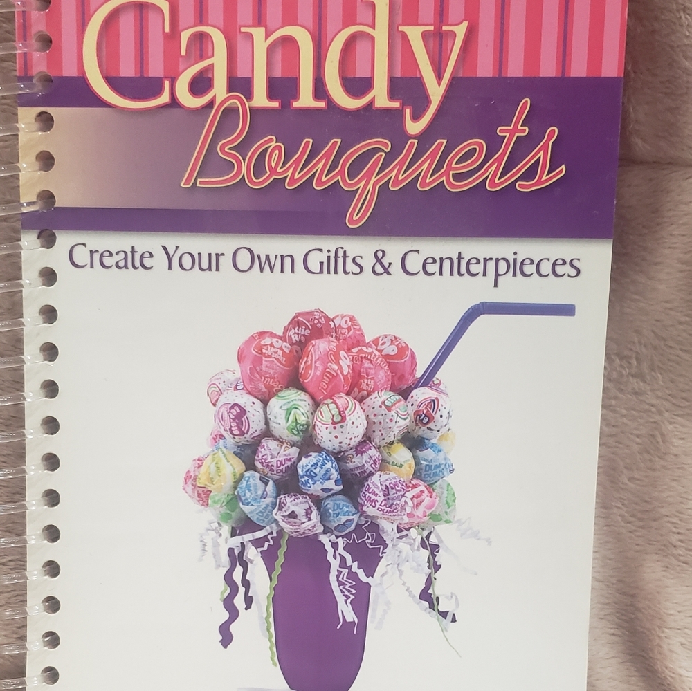 Books - Picture 4 of 4